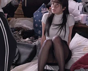 CAWD-797_Gã hàng xóm bẩn thỉu sống bên nhà em gái vú siêu bự